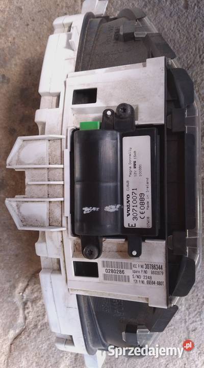 LICZNIK VOLVO V50 30786344 Ciarka sprzedam