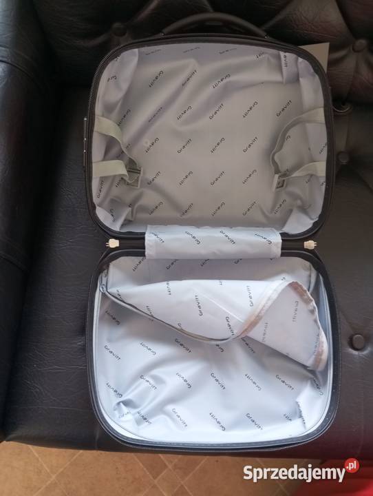 Komplet walizek z kuferkiem na 4 kołach z abs Lublin