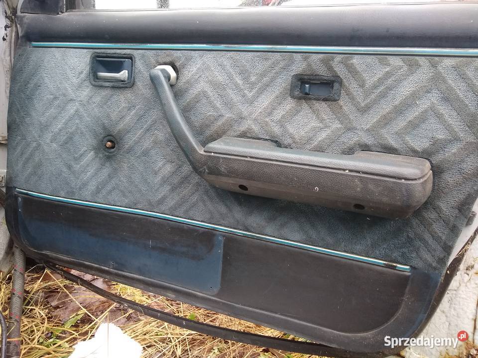 Opel rekord Commodore fotele kanapa boczki dywan osobowe Rzeszów sprzedam