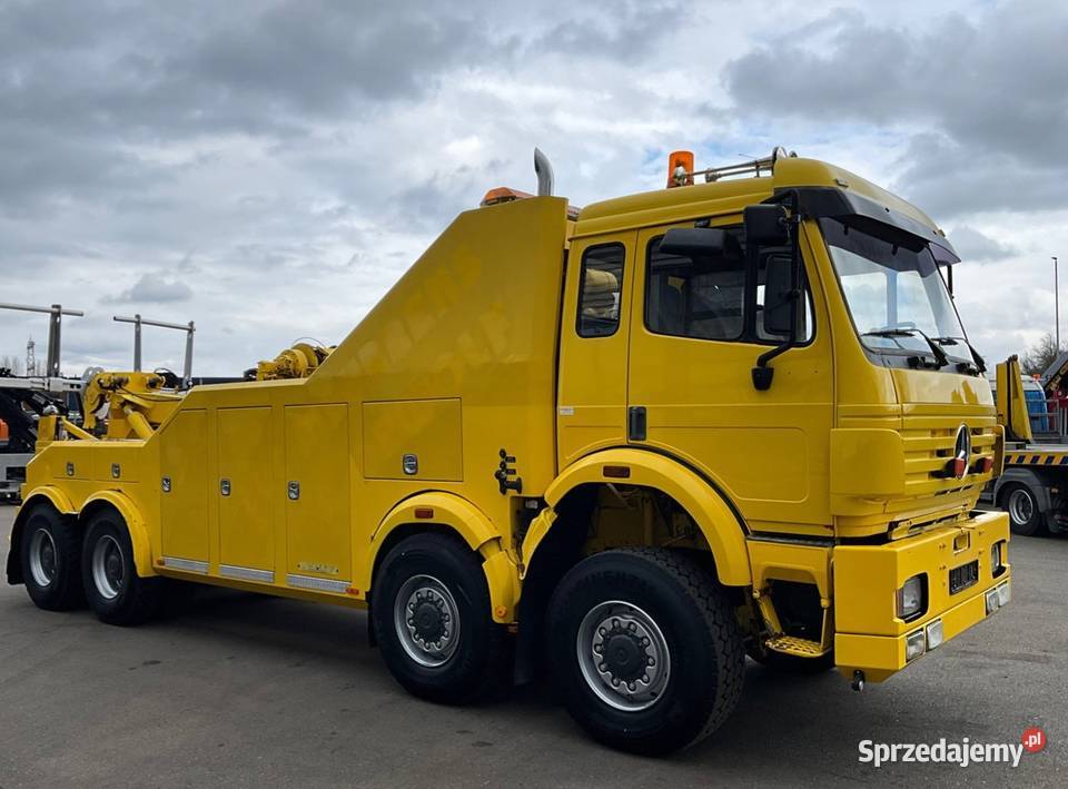Holownik pomoc drogowa 8x4 Merceded 400KM Warszawa