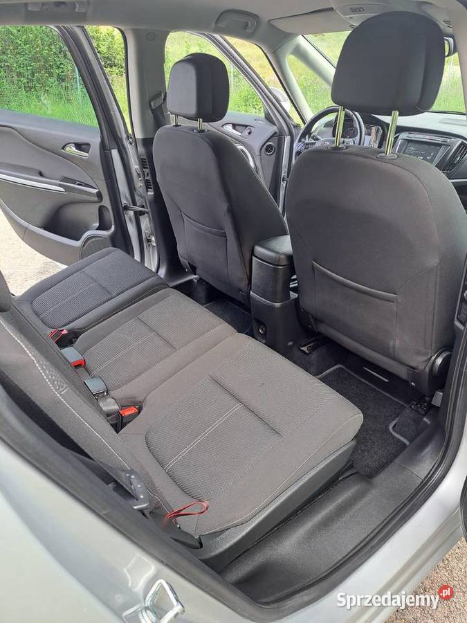 Opel Zafira C Niski przebieg Ladna nawigacja