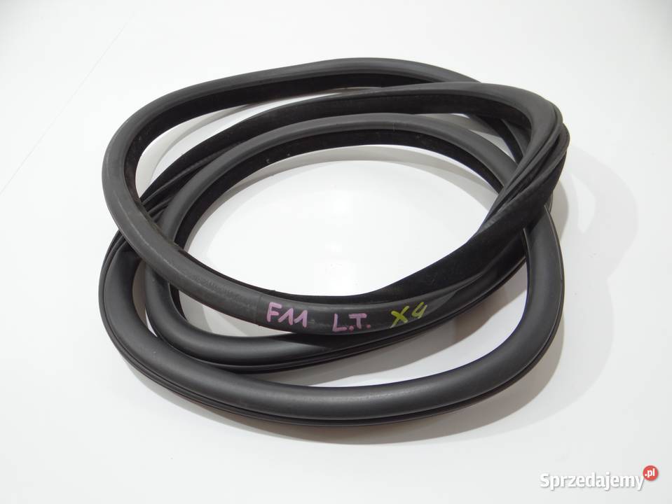 USZCZELKA DRZWI LEWY TYŁ BMW F11 7199775 Strzyżewice