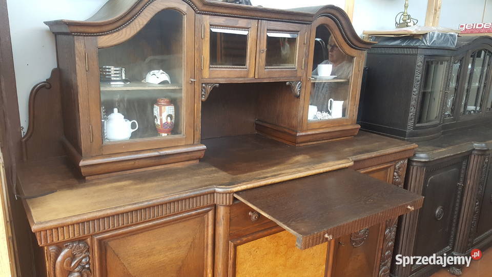 Piękny kredens drewniany Meble