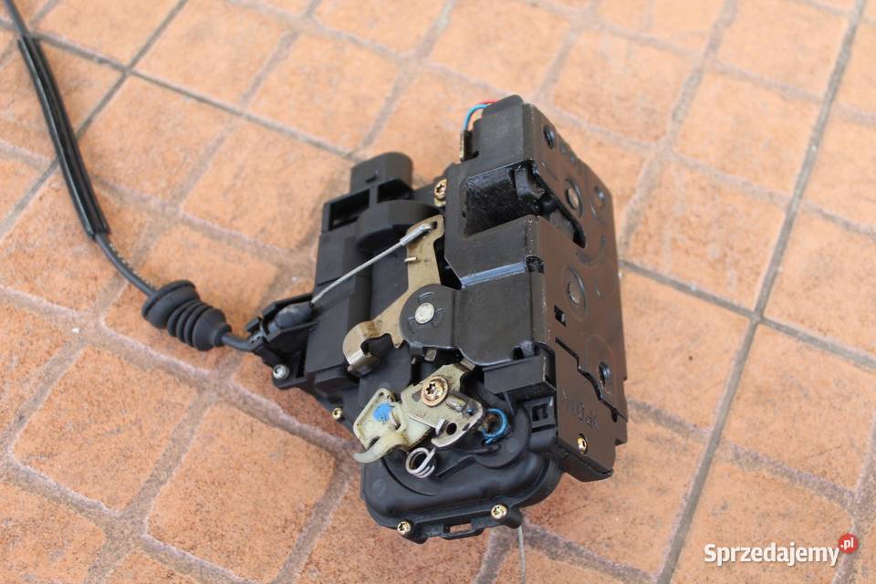 ZAMEK DRZWI LEWY PRZÓD 8 PIN VW BEETLE