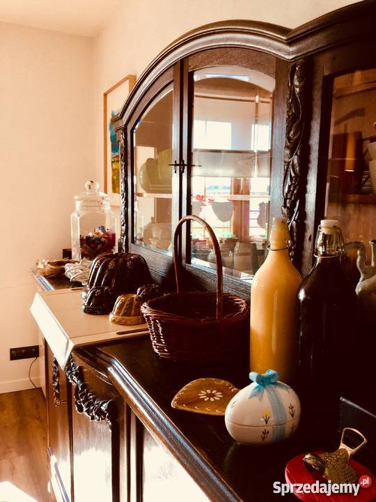 kredens dębowy z lat 30 pochodzący z Opola Stan Strzeleczki sprzedam