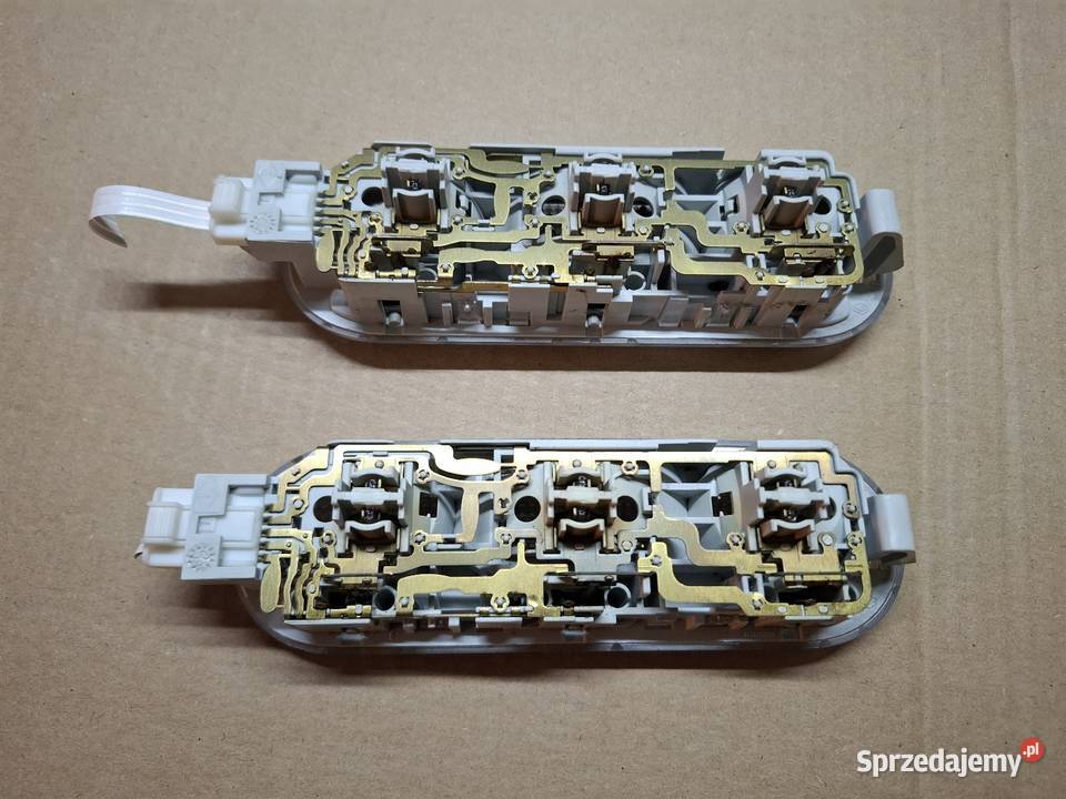 Lampka podsufitki Renault Scenic II Megane II Rok produkcji 2007