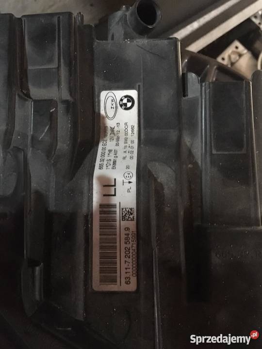 BMW E90 BIXENON LAMPA PRAWY PRZÓD lampy przednie