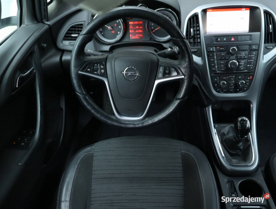 Opel Astra 16 CDTI klimatyzacja Piaseczno