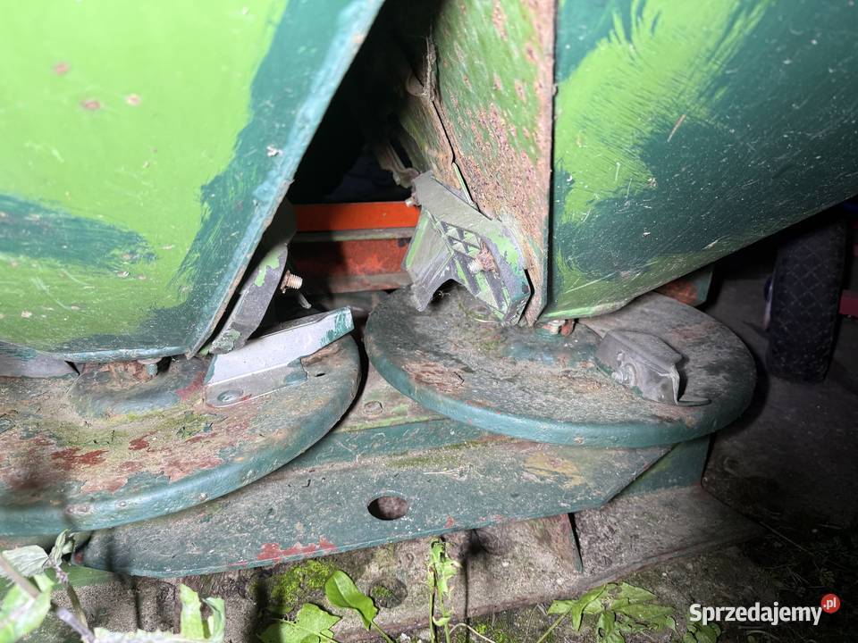 Rozsiewacz amazone F 1204 R Amazone Przemków sprzedam