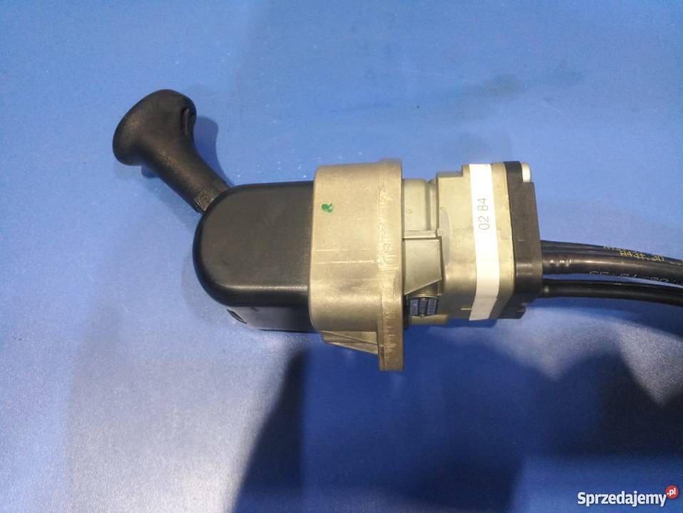 ZAWÓR HAMULCA RĘCZNEGO ATEGO ACTROS A0004200284 ciężarowe