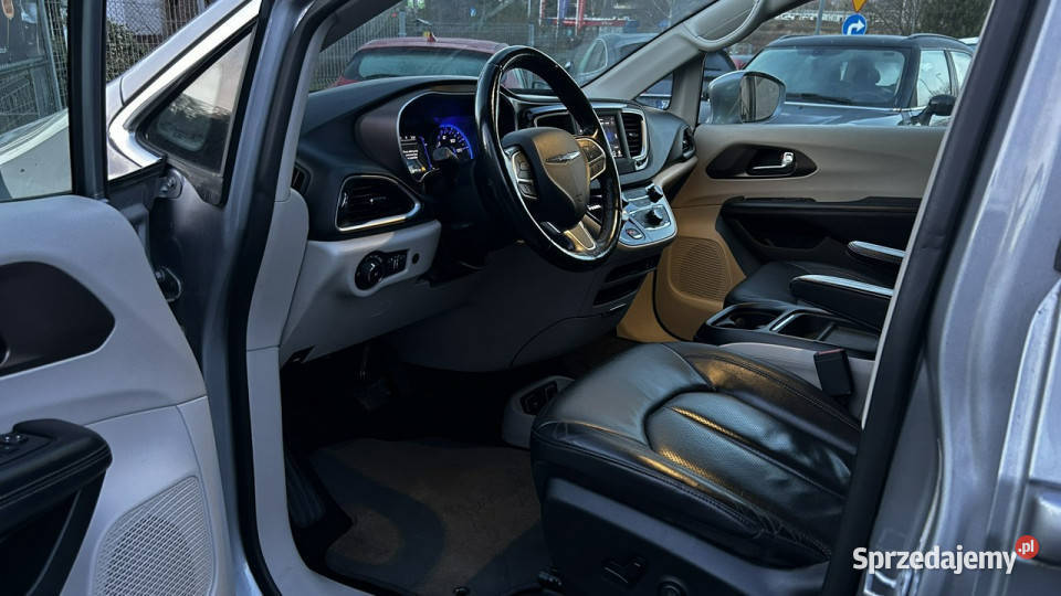 Chrysler Pacifica Limited Doskonały Minivan czujnik parkowania Gdynia