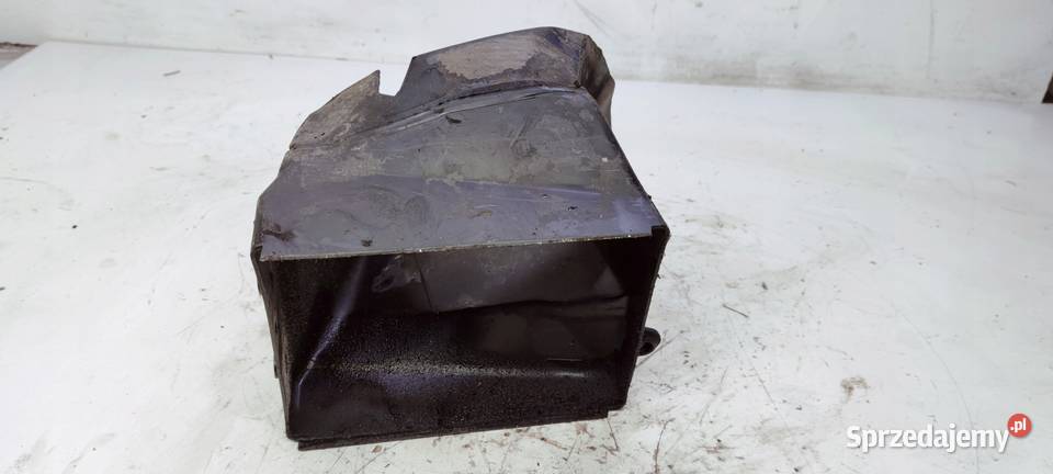 KIEROWNICA POWIETRZA LEWA AUDI A4 B5 8D0117339B osobowe Przystajń