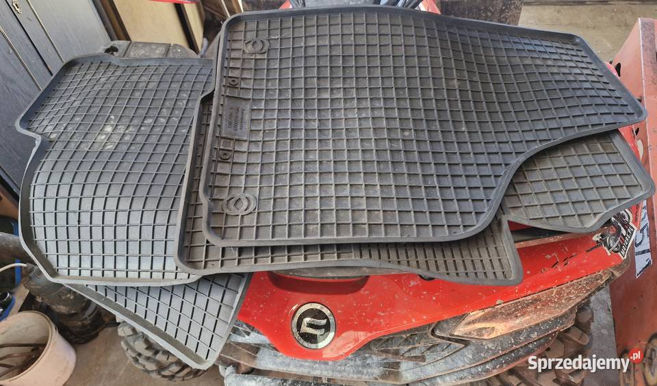 Dywaniki gumowe golf 6 VI