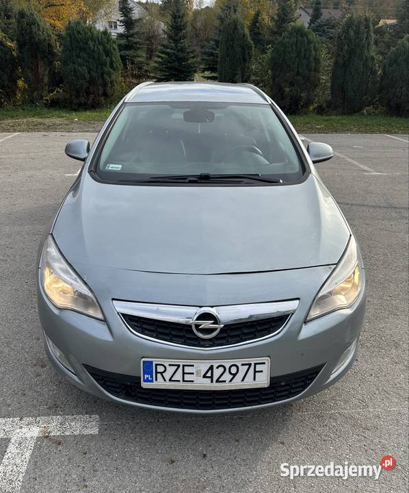 Opel astra J 17 diesel 2011r podkarpackie