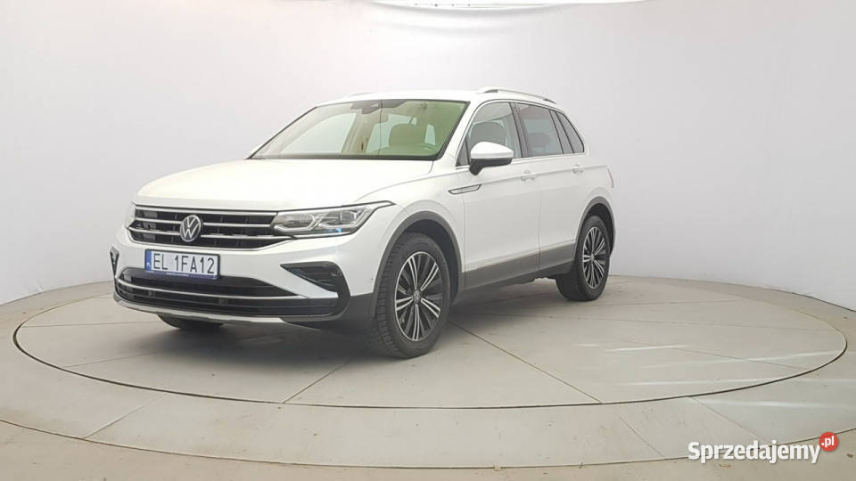 Volkswagen Tiguan 15 TSI EVO Elegance DSG Z Rok produkcji 2022 Warszawa