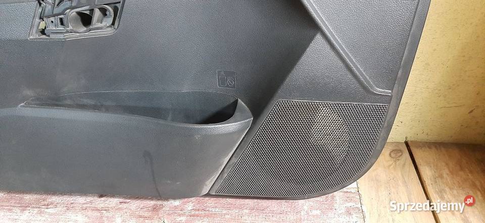 Boczek tapicerka drzwi Toyota Auris Lewy przód świętokrzyskie Włoszczowa