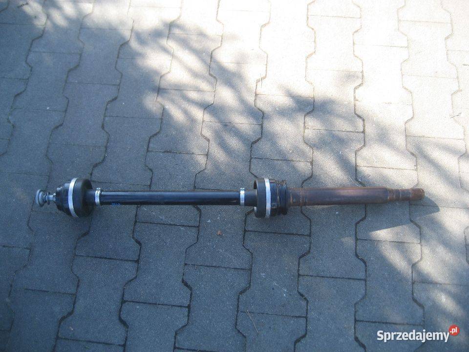 bmw ix i20 I 20 elektryczny 2122r półośka tył osobowe Rakoniewice sprzedam