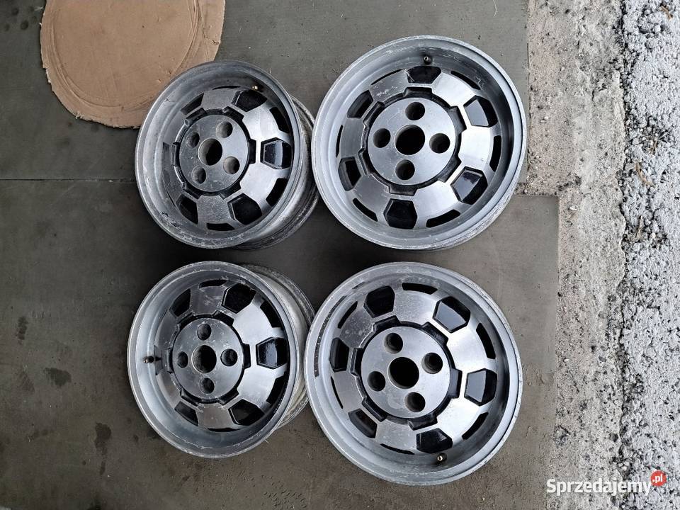 Saab soccerball 15 4x1143 8939472 Starachowice sprzedam