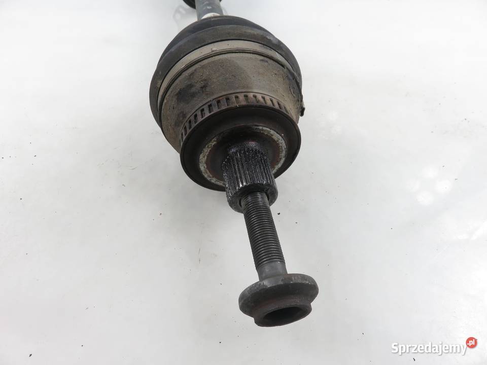 PÓŁOŚ PRAWA PRZEDNIA AUDI A4 B7 20 TDI sprzedam