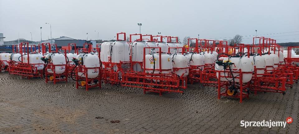 Opryskiwacz polowy zawieszany 300400600800 L łódzkie Mroczków Duży sprzedam