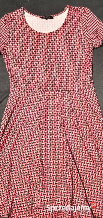 Rozkloszowana sukienka