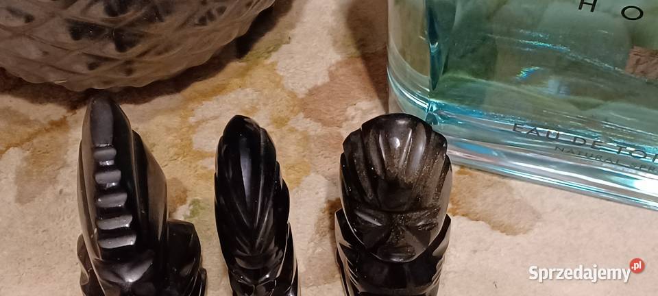 rzeżby czarnego onyksu obsydianu motywy Majów czarny Poznań