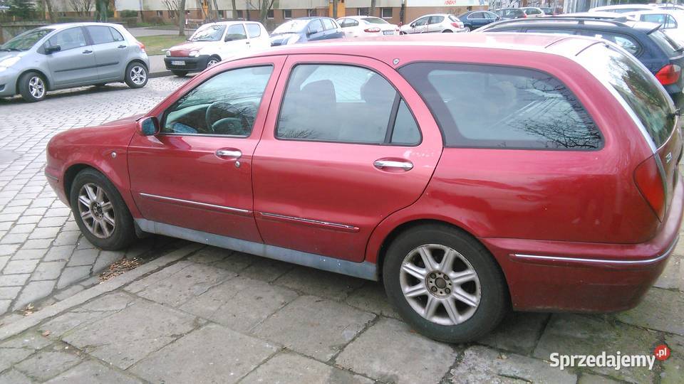 Lancia Lybra 18 kombi w gazie Rok produkcji 2000 Lybra Wrocław sprzedam