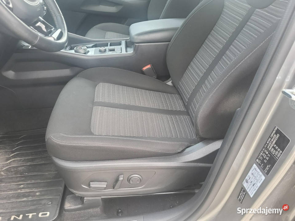 Kia Sorento 16 HEV 230 wersja L salon I rej 2021 lakier metallic Sorento Bełchatów