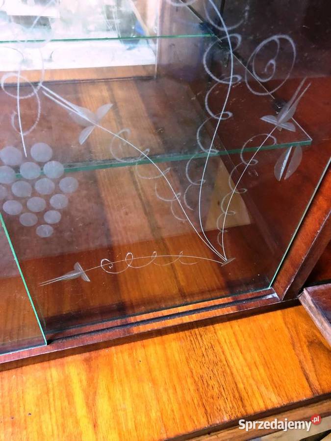 Kredens etażerka piękne zdobienia Vintage PRL Kalwaria Zebrzydowska