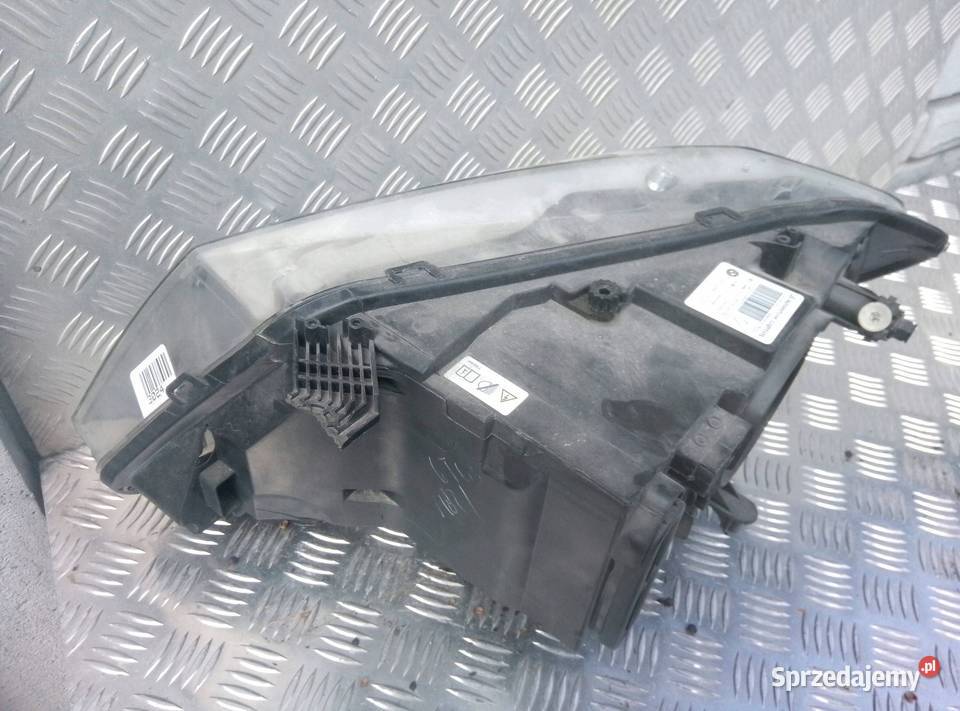 BMW X3 F25 2013 Przód strona prawa Lampa Barłogi