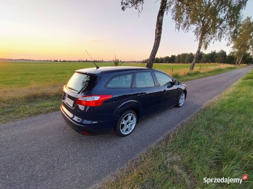 Focus mk3 2011 ładny 144KM Focus Łubowo