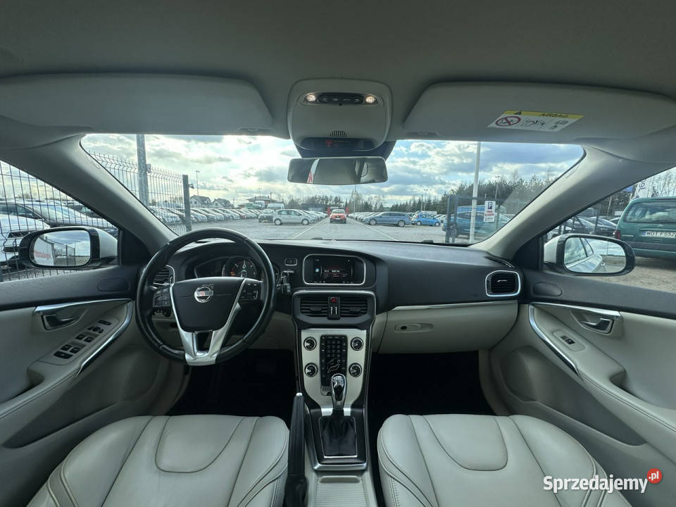 Volvo V40 II 2012 światła do jazdy dziennej Lipówki