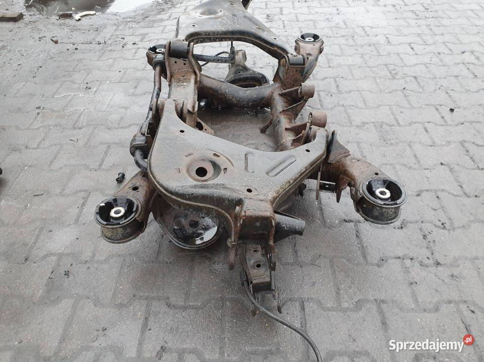 BELKA SANKI TYŁ LAND ROVER RANGE ROVER VOGUE