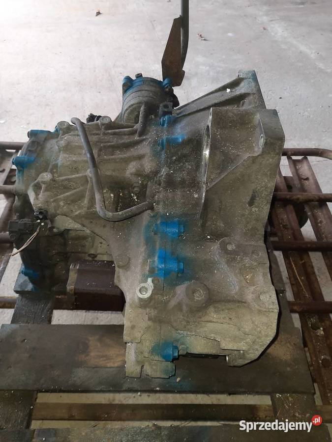 Nissan x trail T30 20 benzyna 2002 Rok produkcji 2002 Morawica