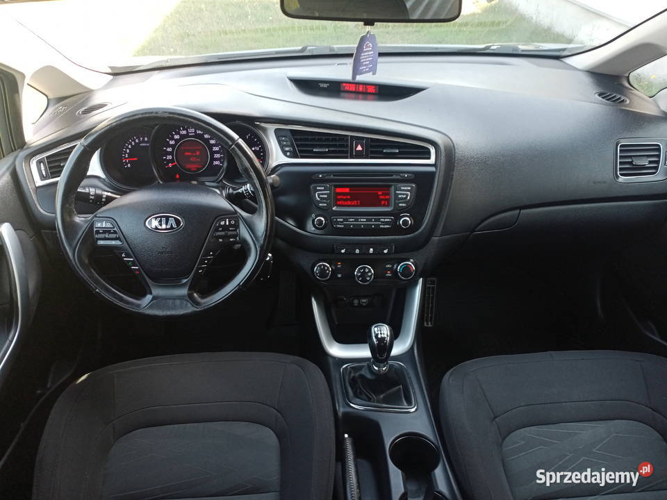 Kia Ceed Lift 10TGDI serwisowana opłatach czujnik zmierzchu Łuków