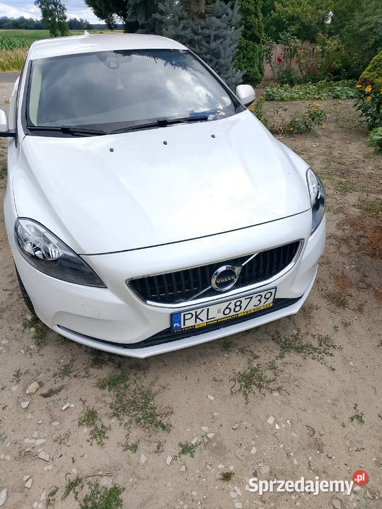 volvo v40 20d 2017 1969cm3 Mniewo sprzedam