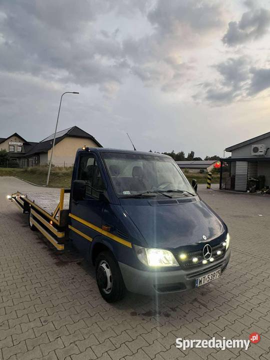 Mercedes Benz Sprinter laweta Rok produkcji 2003