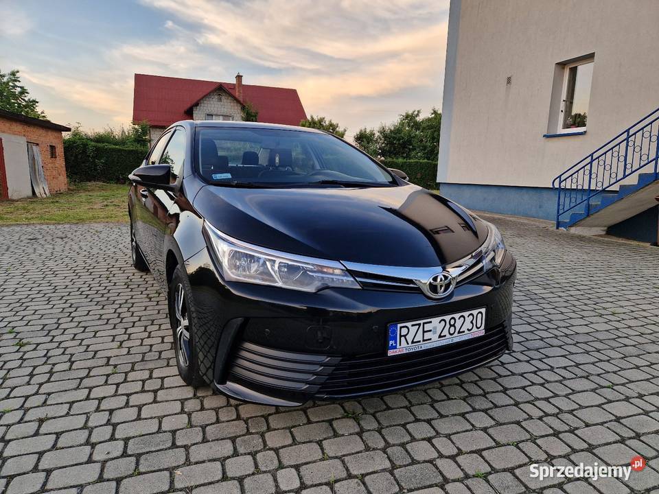 Toyota Corolla 2016 Lift Niezawodny 16