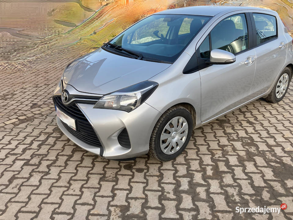 Toyota Yaris 2014 stan idealny niski przebieg 1000cm3 sprzedam