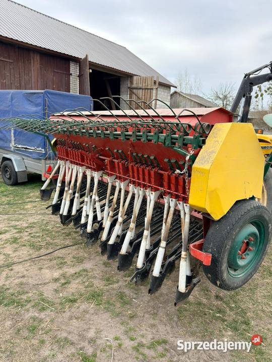 Siewnik nieuszkodzony sprzedam