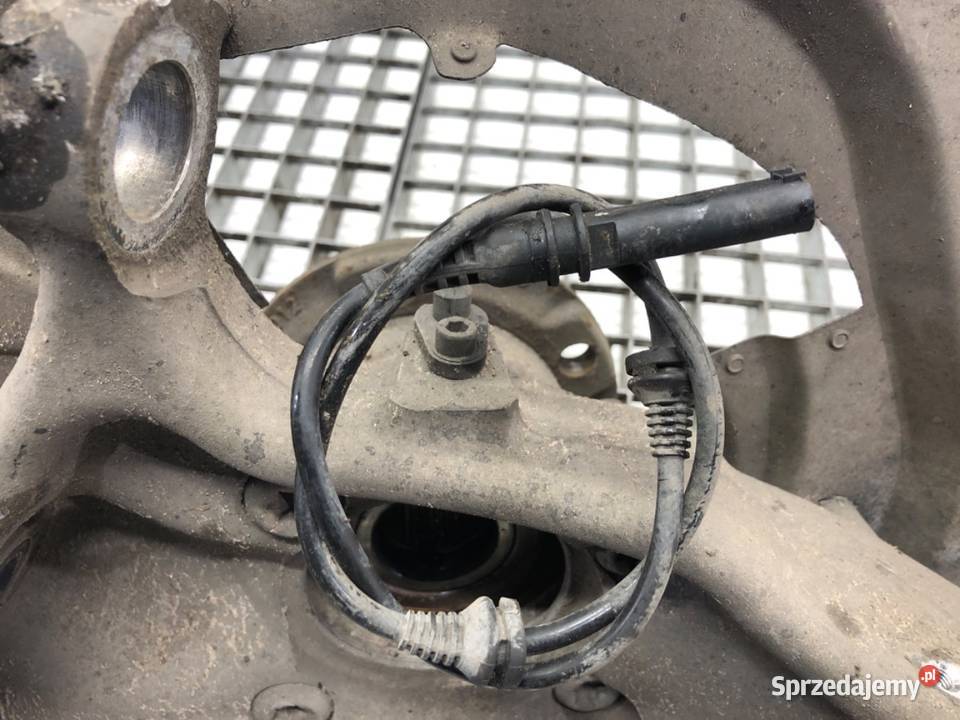 ZWROTNICA PRAWY PRZÓD BMW F16 30 313 1419 osobowe sprzedam