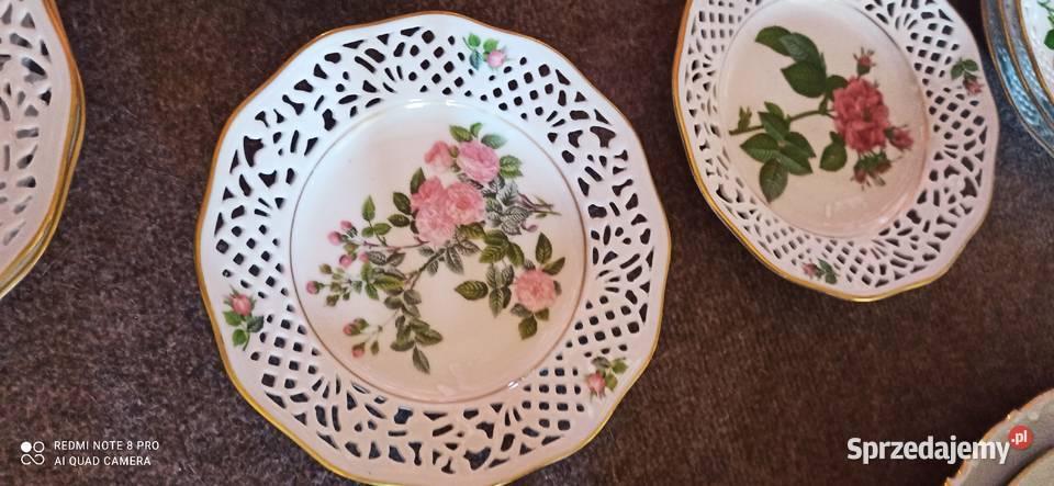 Talerzyk do powieszenia z różami Ażur Schumann