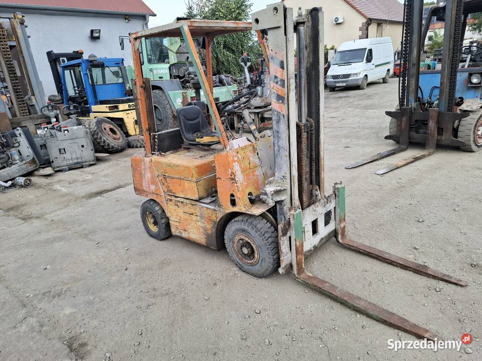 Wózek widłowy Bułgar DV 1661 silnik Perkins 3 Targoszyn sprzedam