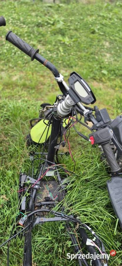 Licznik Peugeot Kisbee 49 3 Street zone Poręba Wielka sprzedam