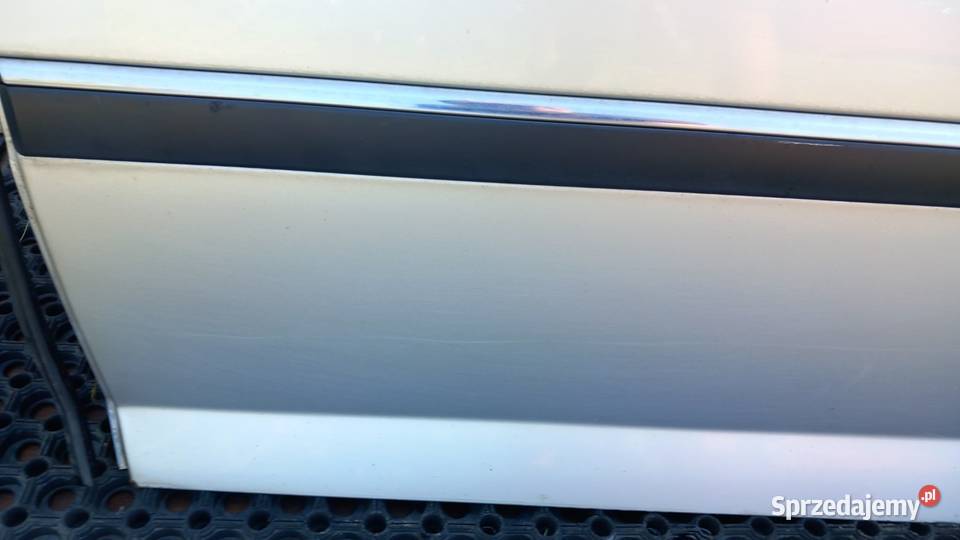 PEUGEOT 407 KOMBI DRZWI TYŁ LEWY EZRC wielkopolskie Zbierkowo