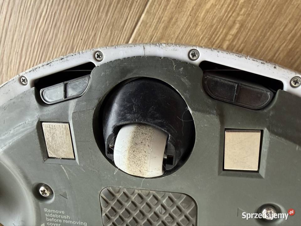 iRobot Roomba ładowarka AGD drobne Lednica Górna