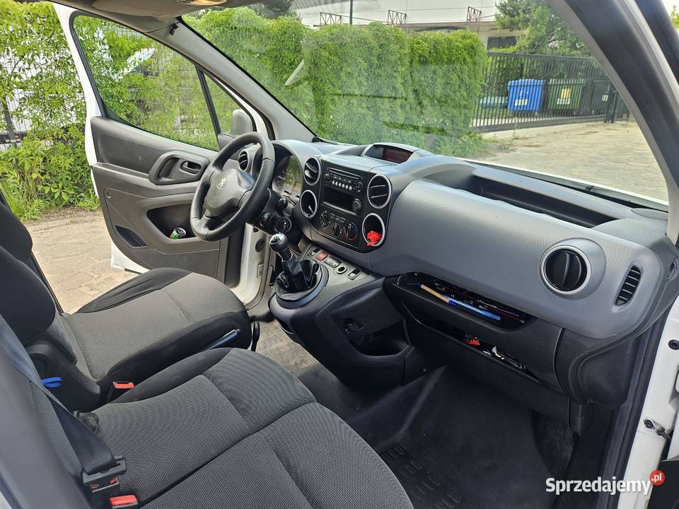 Peugeot Partner 201718 faktura VAT Warszawa