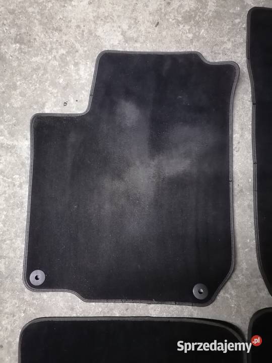 Dywaniki welurowe VW golf 4 Schwarz oryginalne Masłów Drugi