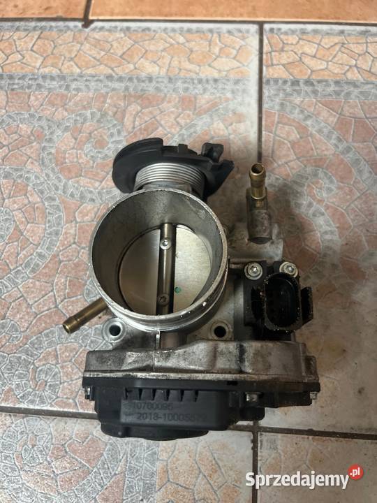 Przepustnica vw audi 16 benzyna 10700095 Silniki i osprzęt Margonin