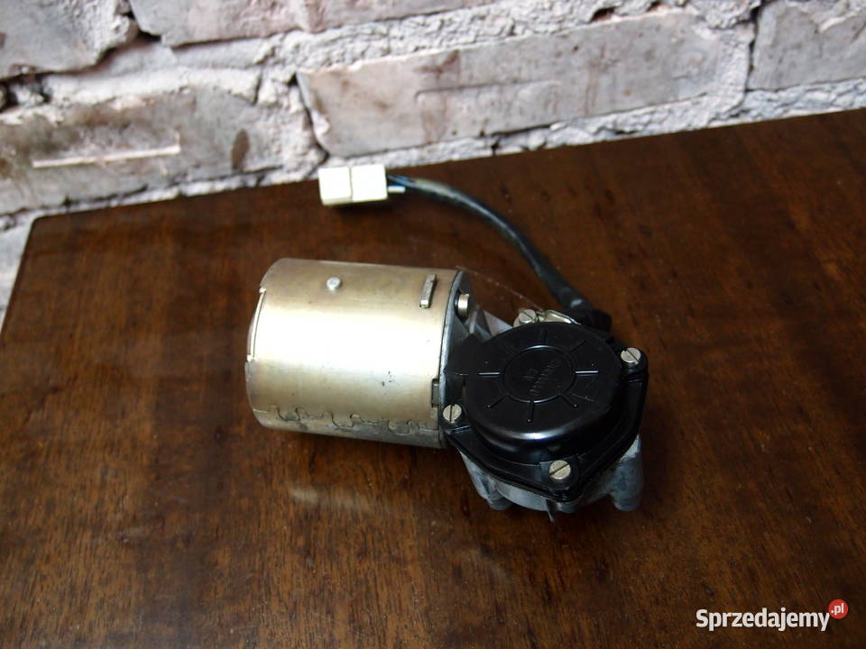silniczek wycieraczek Fiat 126p zem 12V osobowe sprzedam